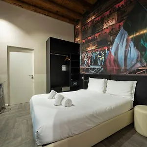 2* Pensionat Italianflat - Theatrum And